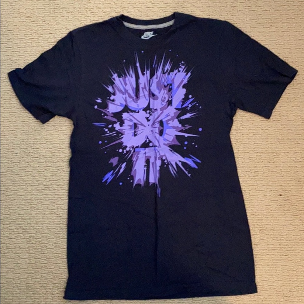 Nike t-shirt